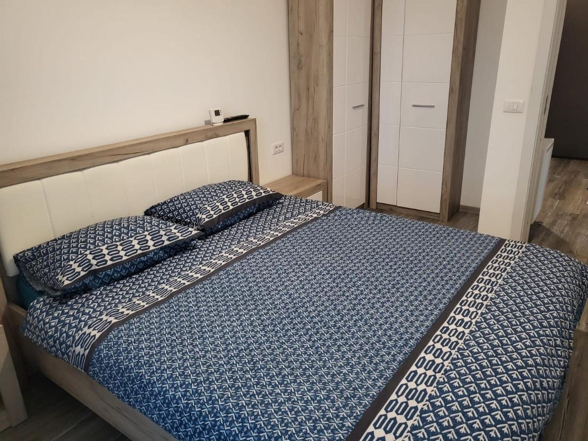 Apartament Dem Radulescu Apartamento Râmnicu Vâlcea Exterior foto