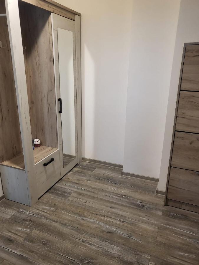 Apartament Dem Radulescu Apartamento Râmnicu Vâlcea Exterior foto