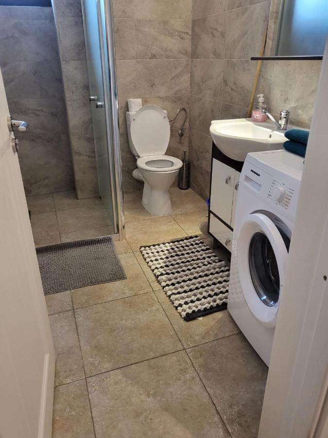 Apartament Dem Radulescu Apartamento Râmnicu Vâlcea Exterior foto